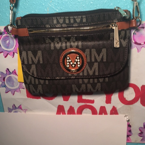 MKF crossbody bag - Picture 3 of 9